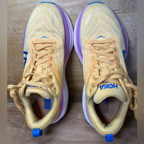 Hoka One One Bondi 8 REFLECTIVE Womens Size 7 Running Shoes Sneakers Orange - Picture 8 of 13